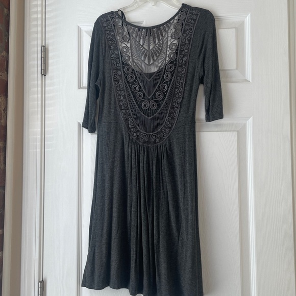 Forever 21 Gray Dress Size Small with Open Lace Back - Picture 5 of 6